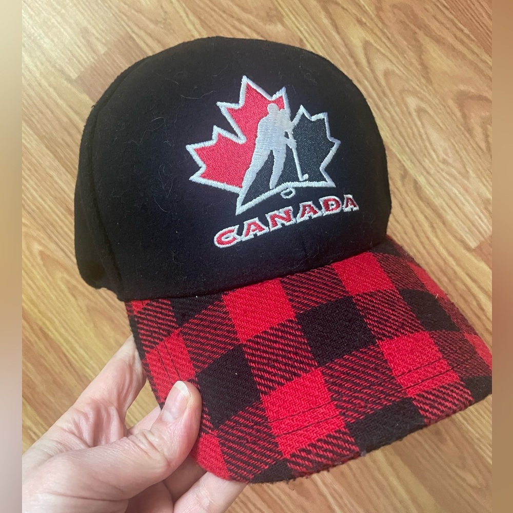 Team Canada ball cap NWOT